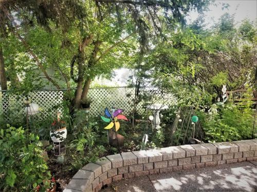 Along River Ridge Bed & Breakfast