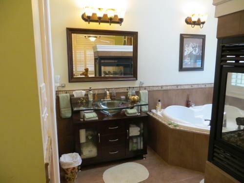 Along River Ridge Bed & Breakfast