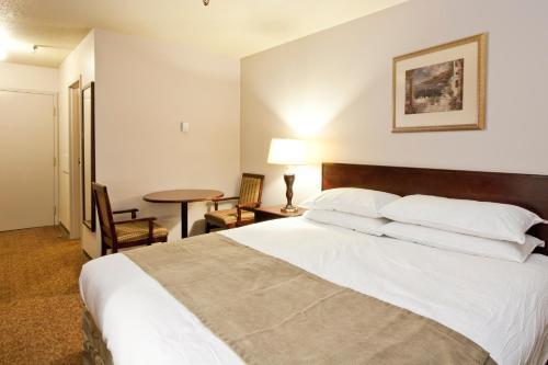 Hotel Provost Motor Inn