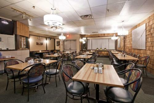 Hotel Provost Motor Inn