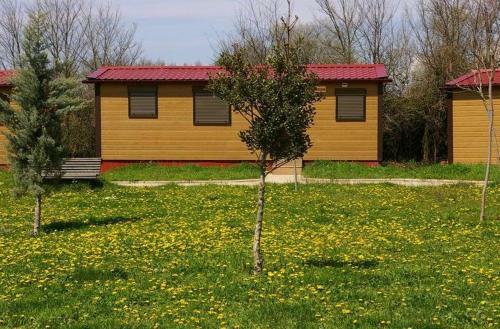 Bungalows Granja Escuela Arlanz�n