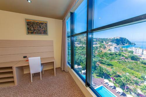 Rapos Resort Hotel