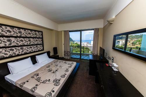 Rapos Resort Hotel