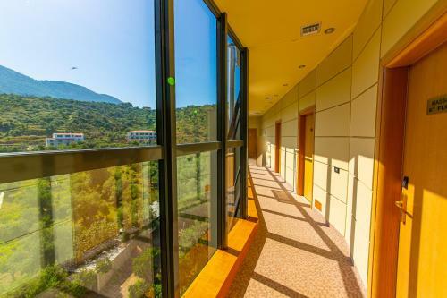 Rapos Resort Hotel