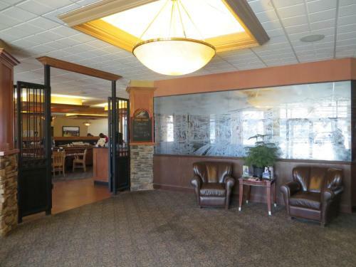 Hotel Athabasca Valley Inn & Suites