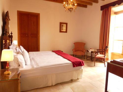 Aparthotel Can Estades