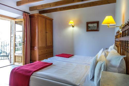Aparthotel Can Estades