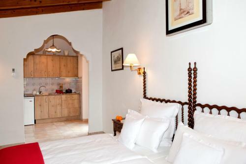 Aparthotel Can Estades