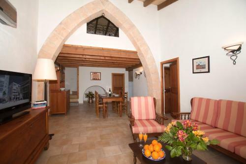 Aparthotel Can Estades