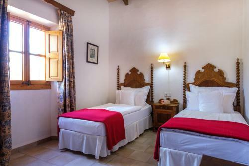 Aparthotel Can Estades