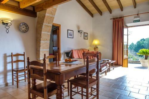 Aparthotel Can Estades