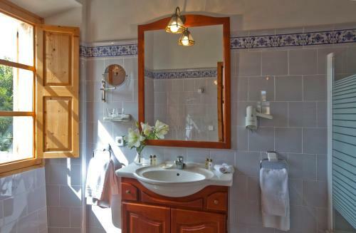 Aparthotel Can Estades