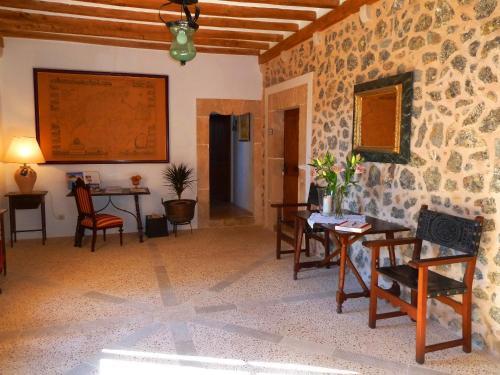 Aparthotel Can Estades