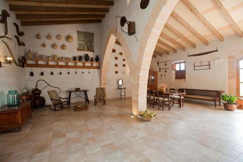 Aparthotel Can Estades