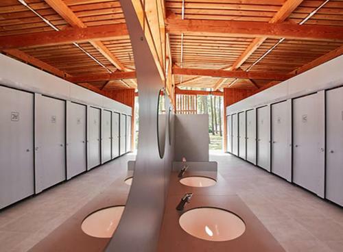 Hoya Surf Camp - Activit�s + Logements