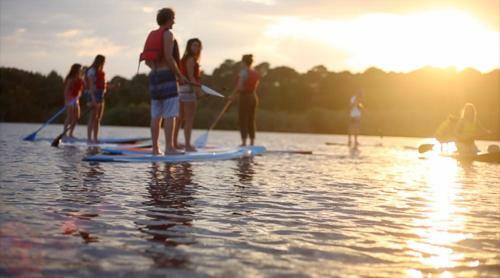 Hoya Surf Camp - Activit�s + Logements