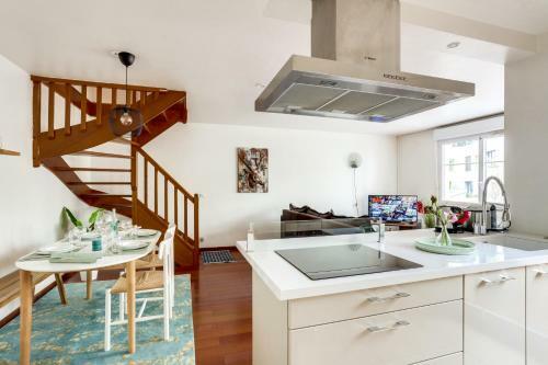 Chic Apart With Terrace And Parking