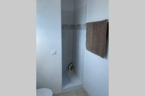 Petite Villa/ Id�alement Situ�e.
