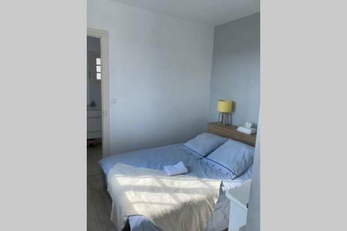 Petite Villa/ Id�alement Situ�e.