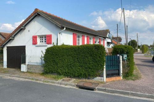 Petite Villa/ Id�alement Situ�e.