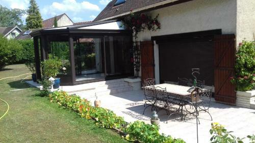 Bed & Breakfast � L'or�e Du Bois