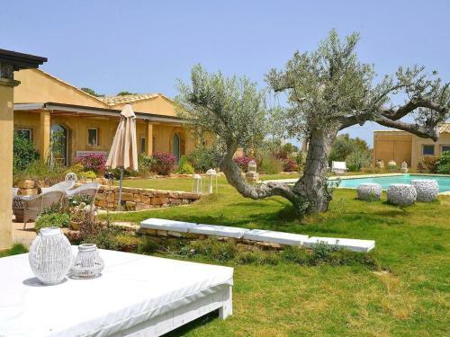 Holiday Home In Caltagirone With A Private Swimming Pool