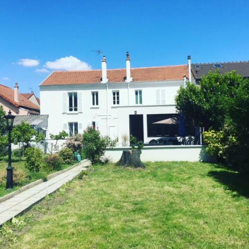 Maison Bourgeoise Avec Piscine Et Jaccuzi