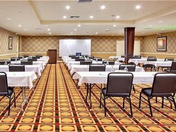 Holiday Inn Hotel & Suites Anaheim - Fullerton