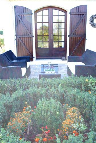 Hostal Villa Orang�re Chambre Et Table D'h�tes