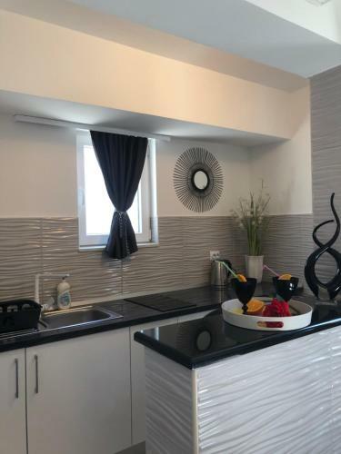Hostal Luxury Studio Apartment Marinovic
