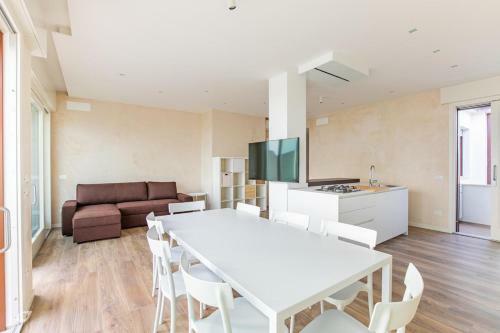 Apartamento Beachfront Penthouse With Jacuzzi And Private Parking