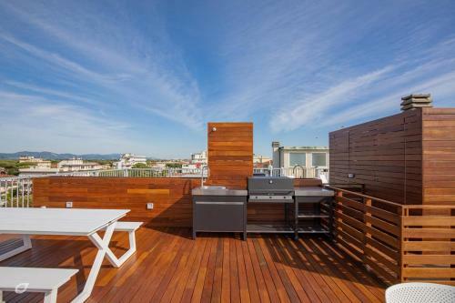 Apartamento Beachfront Penthouse With Jacuzzi And Private Parking