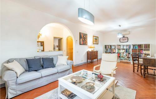 Awesome Home In Camaiore With Wifi And 3 Bedrooms