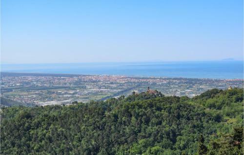 Awesome Home In Camaiore With Wifi And 3 Bedrooms
