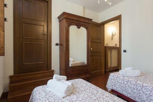 Hostal B&B Palazzo De I Mysteri