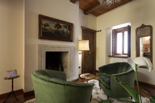 Hostal B&B Palazzo De I Mysteri