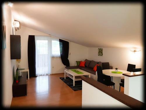 Apartments Dora