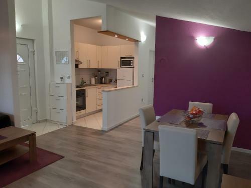 Apartments Dora