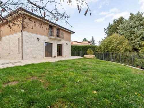 Splendid Holiday Home In Campobasso With A View