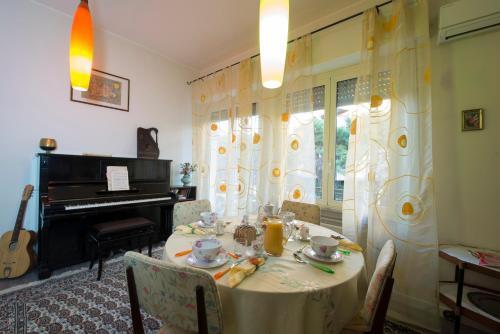 Bed & Breakfast Fortyfourbandb
