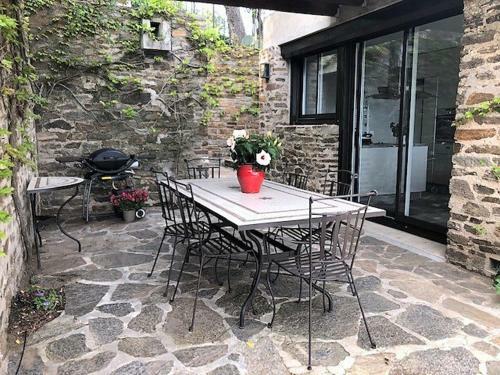 Cozy Villa In Bormes-les-mimosas With Private Pool