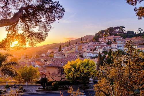 Les Bastides Du Haut Para