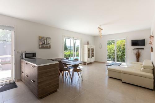 Les Bastides Du Haut Para