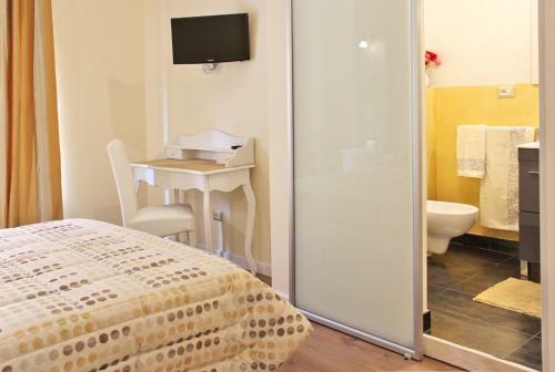 Hostal All'operetta Di Cagliari
