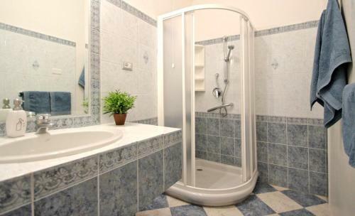 Hostal All'operetta Di Cagliari