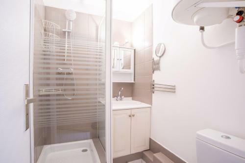 Apartamento Nice Studio With Balcony At 7 Min From The Beach