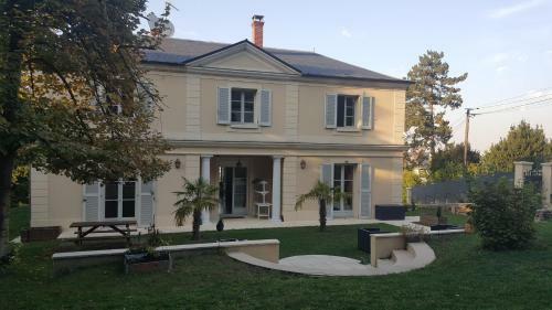 La Source De Bougival