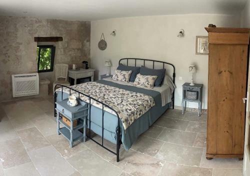 Hostal Les Terrasses De Boulbon B&B