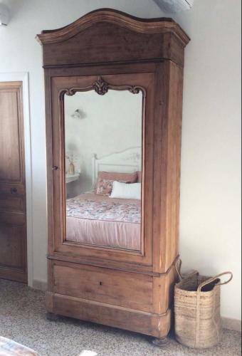 Hostal Les Terrasses De Boulbon B&B