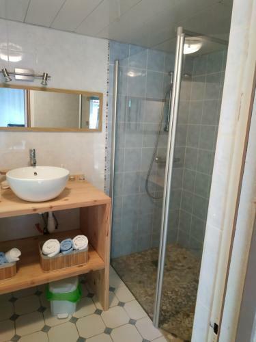Bed & Breakfast Les Agapanthes Du Frontonnais
